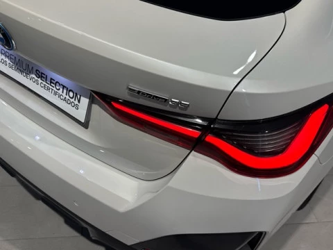 BMW i4 eDrive35 210 kW (286 CV)