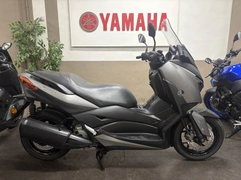 Yamaha XMAX 300 BLAZING GREY Yamaha XMAX 300 BLAZING GREY