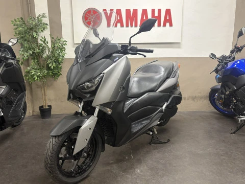 Yamaha XMAX 300 BLAZING GREY Yamaha XMAX 300 BLAZING GREY