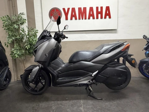 Yamaha XMAX 300 BLAZING GREY Yamaha XMAX 300 BLAZING GREY