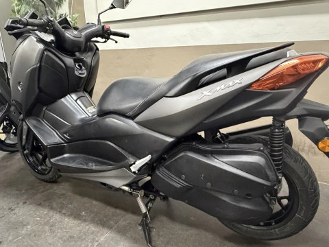 Yamaha XMAX 300 BLAZING GREY Yamaha XMAX 300 BLAZING GREY