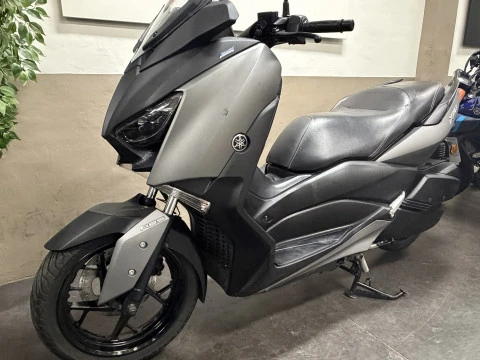 Yamaha XMAX 300 BLAZING GREY Yamaha XMAX 300 BLAZING GREY
