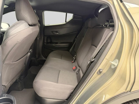 Toyota C-HR 2.0 180H Advance