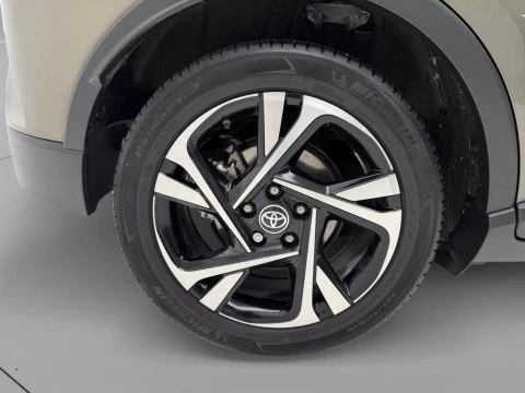 Toyota C-HR 2.0 180H Advance