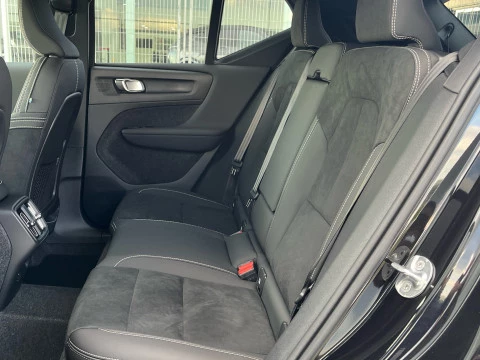 Volvo XC40 XC40 B3 PLUS BLACK EDITION