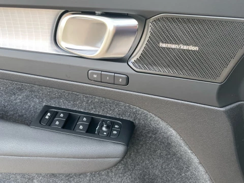 Volvo XC40 XC40 B3 PLUS BLACK EDITION