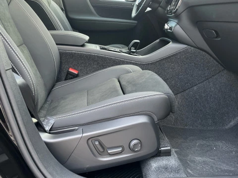 Volvo XC40 XC40 B3 PLUS BLACK EDITION