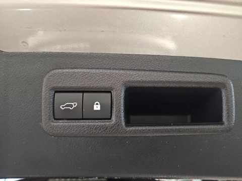 Lexus NX 2.5 300h Premium 2WD