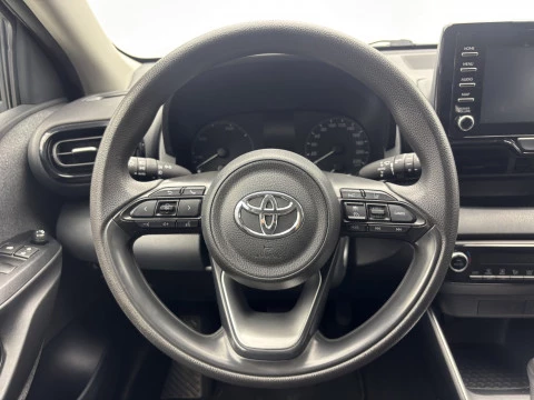 Toyota Yaris 1.5 120H Business Plus