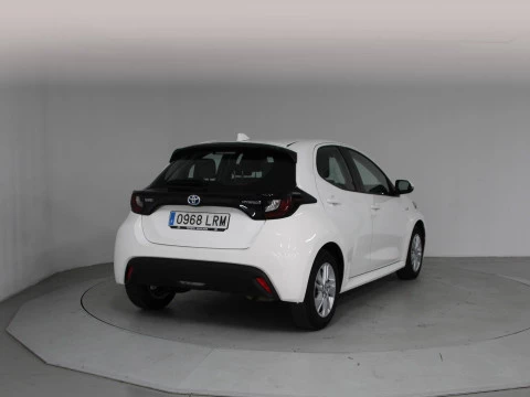 Toyota Yaris 1.5 120H Business Plus
