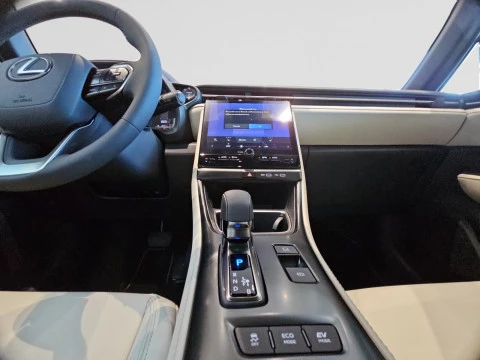 Lexus LBX 1.5 136cv HEV Emotion