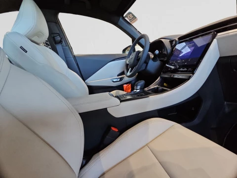 Lexus LBX 1.5 136cv HEV Emotion