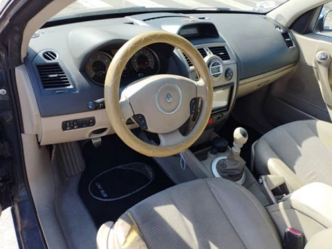 Renault Megane Coupe-cabr. Confort Dynamique 2.0dCi