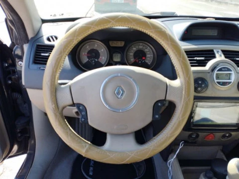 Renault Megane Coupe-cabr. Confort Dynamique 2.0dCi