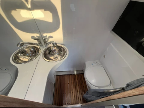 BUNKERVAN TEAM TEAM TRAVEL 636