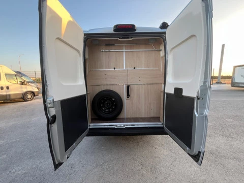 BUNKERVAN TEAM TEAM TRAVEL 636