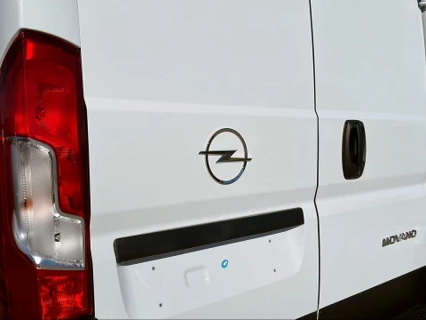 Opel Movano Nuevo Furgón 3.5T L2H2 2.2BlueHDi 140 MT6