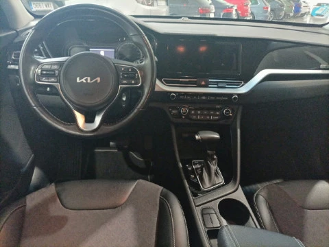 Kia Niro 1.6 GDi HEV 104kW (141CV) Drive