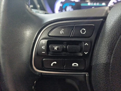 Kia Niro 1.6 GDi HEV 104kW (141CV) Drive