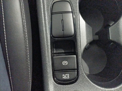 Kia Niro 1.6 GDi HEV 104kW (141CV) Drive