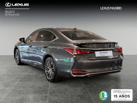 Lexus ES 2.5 300h Luxury