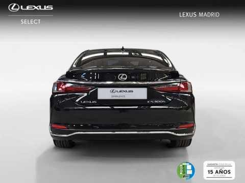 Lexus ES 2.5 300h Luxury