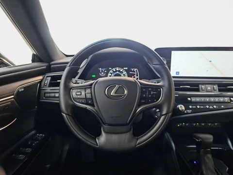Lexus ES 2.5 300h Luxury