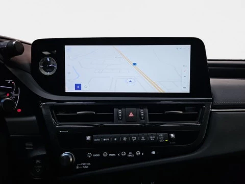 Lexus ES 2.5 300h Luxury