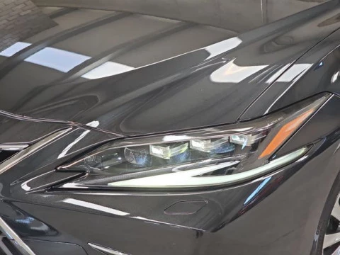 Lexus ES 2.5 300h Luxury