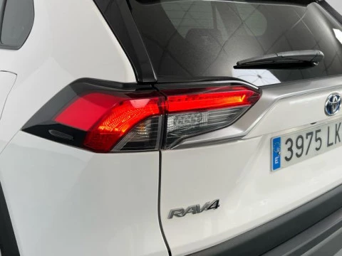 Toyota Rav4 2.5l 220H Advance Plus