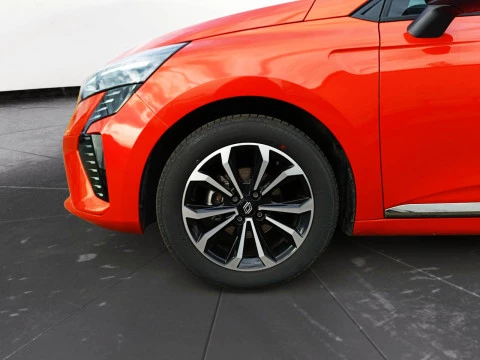 Renault Clio RENAULT CLIO TECHNO ECO-G 100CV (74 KW)