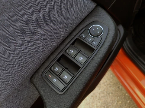 Renault Clio RENAULT CLIO TECHNO ECO-G 100CV (74 KW)