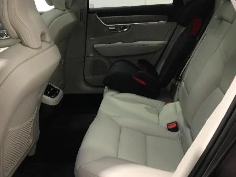 Volvo V90 Cross Country 2.0 B4 D ULTIMATE 4WD AUTO 197 5P