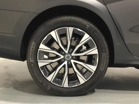 Volvo V90 Cross Country 2.0 B4 D ULTIMATE 4WD AUTO 197 5P