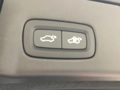 Volvo V90 Cross Country 2.0 B4 D ULTIMATE 4WD AUTO 197 5P