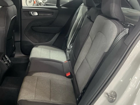 Volvo XC40 XC40 Core, B3 Mild hybrid, Gasolina