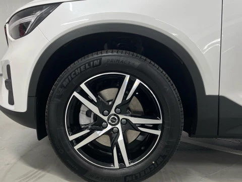 Volvo XC40 XC40 Core, B3 Mild hybrid, Gasolina