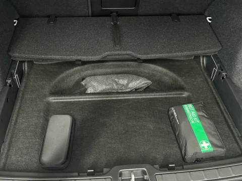 Volvo XC40 XC40 Core, B3 Mild hybrid, Gasolina