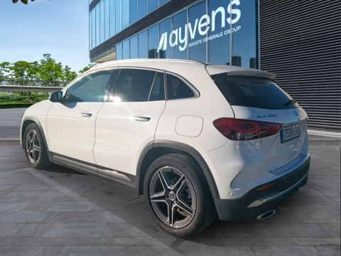 Mercedes-Benz GLA GLA 200 D