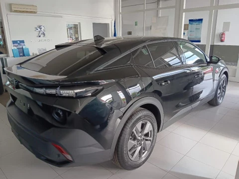 Peugeot 408 1.2 MHEV 145 E-DCS6 ALLURE 5P