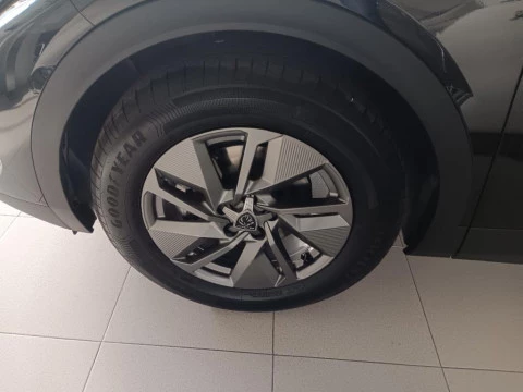 Peugeot 408 1.2 MHEV 145 E-DCS6 ALLURE 5P