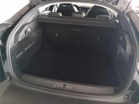 Peugeot 408 1.2 MHEV 145 E-DCS6 ALLURE 5P