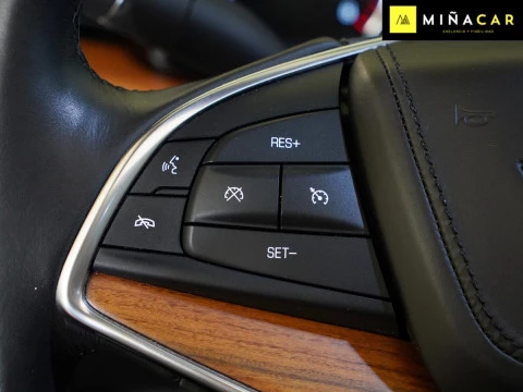 Cadillac XT5  3.6L V6 AWD AT PLATINUM 314CV