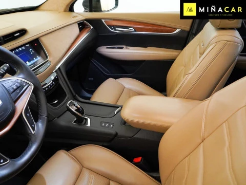 Cadillac XT5  3.6L V6 AWD AT PLATINUM 314CV