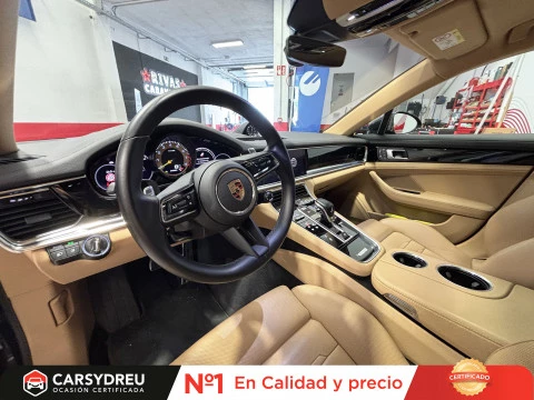 Porsche Panamera 4 E-Hybrid Platinum Edition