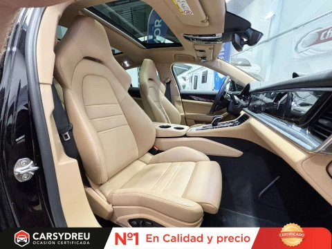 Porsche Panamera 4 E-Hybrid Platinum Edition