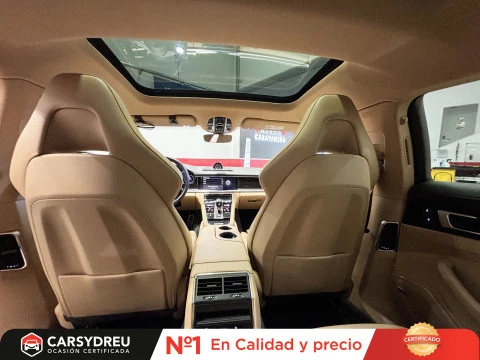 Porsche Panamera 4 E-Hybrid Platinum Edition