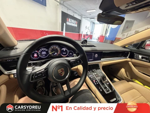 Porsche Panamera 4 E-Hybrid Platinum Edition