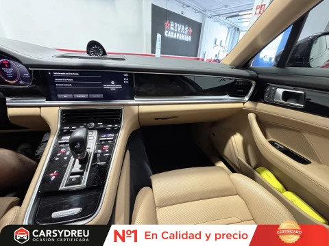 Porsche Panamera 4 E-Hybrid Platinum Edition