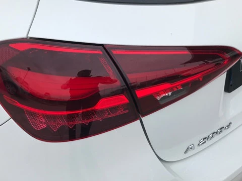 Mercedes-Benz Clase A  200 d Compacto